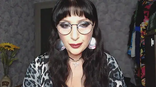 Snapshot of Aziza1 chatting on February 2, 2025, 6:53 pm Aziza1 online show from February 2, 2025, 6:53 pm