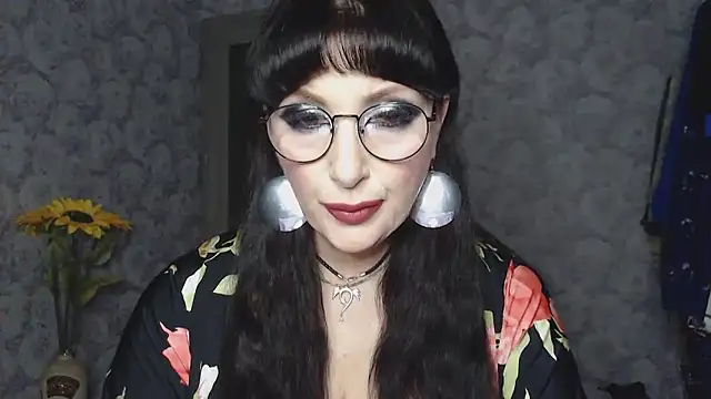 Snapshot of Aziza1 chatting on February 19, 2025, 10:09 pm Aziza1 online show from February 19, 2025, 10:09 pm