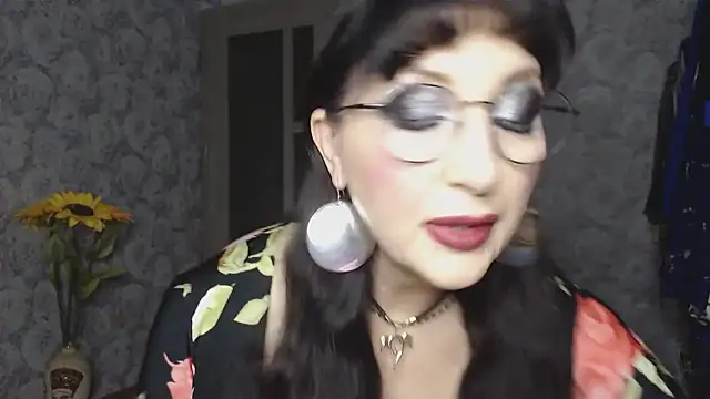 Snapshot of Aziza1 chatting on February 20, 2025, 3:52 pm Aziza1 online show from February 20, 2025, 3:52 pm