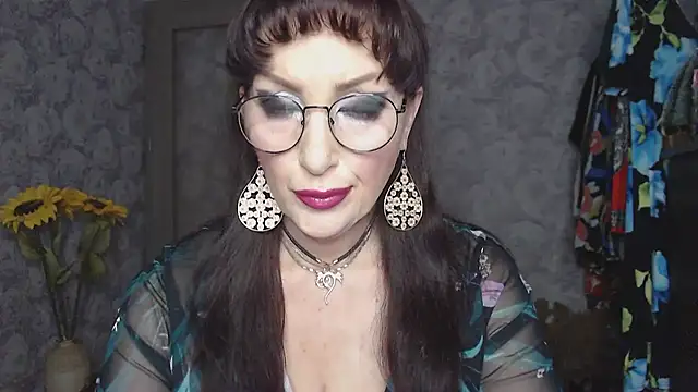 Snapshot of Aziza1 chatting on June 30, 2026, 3:24 pm Aziza1 online show from June 30, 2026, 3:24 pm
