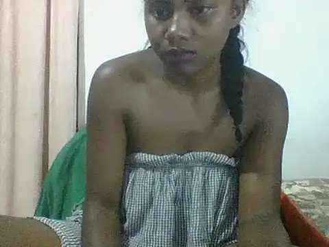 Hamie sexy online show from October 12, 2025, 7:13 pm