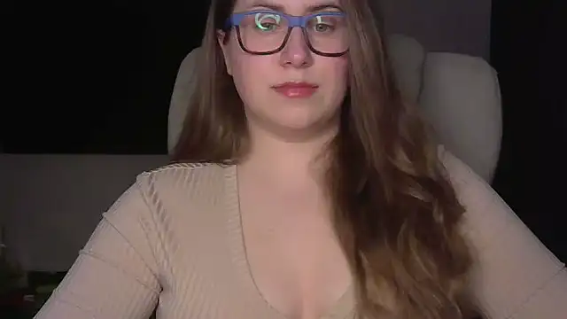 SeasonalSomeone online show from March 15, 2026, 11:33 pm