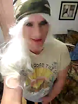 Snapshot of MaddyC6992 chatting on March 16, 2025, 4:34 pm MaddyC6992 online show from March 16, 2025, 4:34 pm