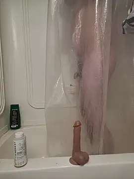 Snapshot of MaddyC6992 chatting on December 4, 2025, 8:34 am MaddyC6992 online show from December 4, 2025, 8:34 am