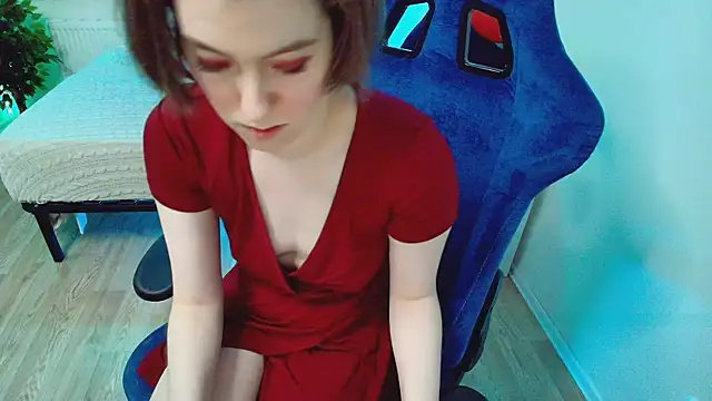 Snapshot of CranberryHot chatting on October 14, 2025, 8:48 am CranberryHot online show from October 14, 2025, 8:48 am