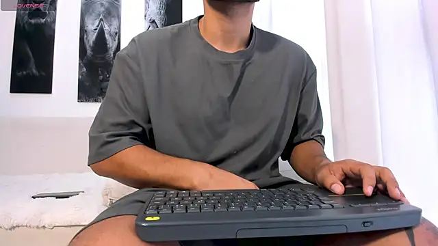 Stud samu online show from September 25, 2025, 7:17 pm