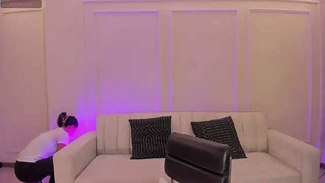 MorganHicks online show from March 13, 2026, 7:31 pm