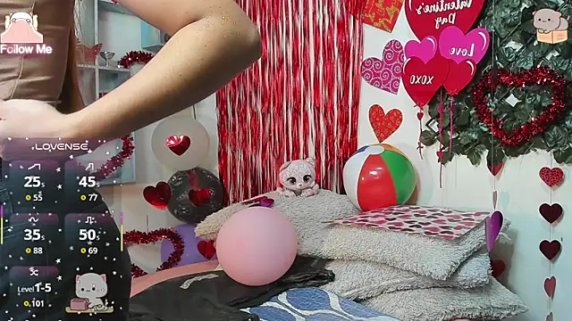 DestinyHills online show from February 13, 2026, 12:01 pm