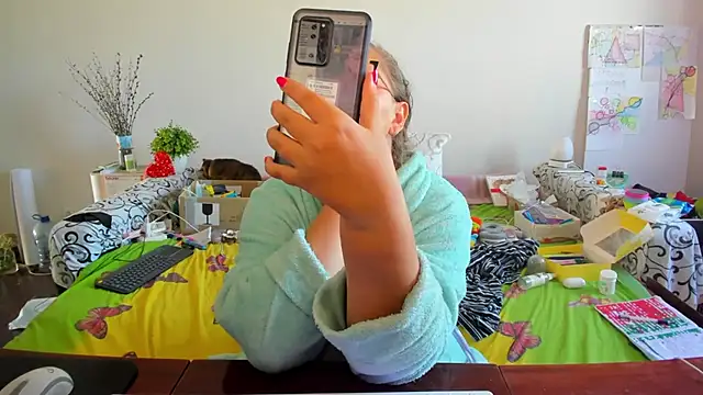 Snapshot of IamYourNarcotic chatting on October 4, 2025, 6:00 am IamYourNarcotic online show from October 4, 2025, 6:00 am