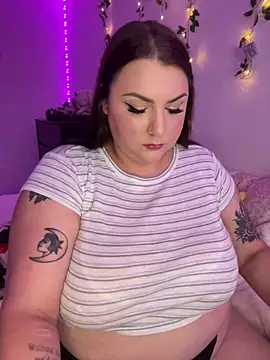 honeyviolet online show from November 2, 2025, 12:13 am