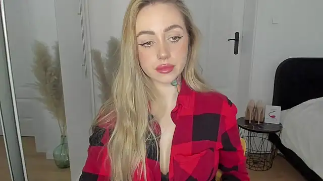 sexyCoralie online show from March 13, 2025, 2:23 pm