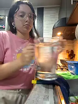 linda-schmidt online show from December 1, 2024, 11:25 pm