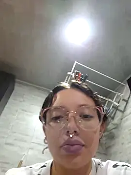 linda-schmidt online show from December 7, 2024, 2:09 am