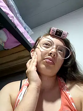 linda-schmidt online show from December 28, 2024, 2:22 am