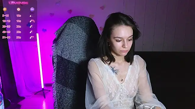 alyssa sweet online show from February 11, 2025, 2:03 am