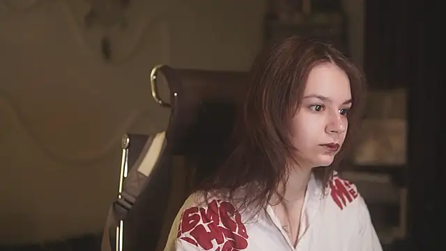 alyssa sweet online show from March 13, 2026, 3:02 am