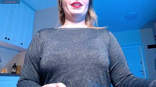 HotTiffani online show from January 25, 2025, 4:35 pm