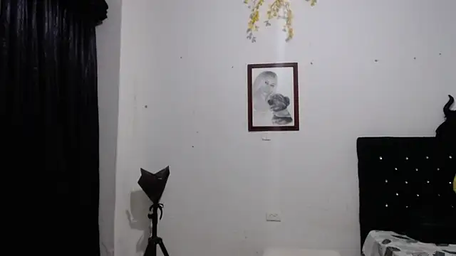 venuz mendoza20 online show from September 26, 2025, 2:21 pm