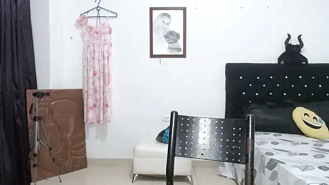 venuz mendoza20 online show from April 14, 2026, 1:28 pm