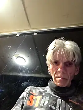 Snapshot of InMeinenMund chatting on May 30, 2026, 1:25 am InMeinenMund online show from May 30, 2026, 1:25 am