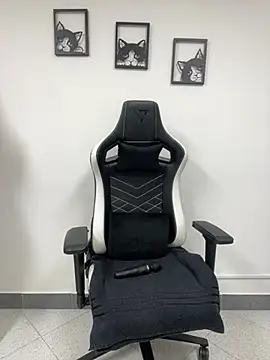 Snapshot of KellyBrooklyn_ chatting on February 20, 2025, 12:52 am KellyBrooklyn online show from February 20, 2025, 12:52 am