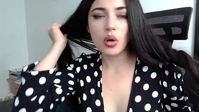 Honey Aynur20 online show from January 5, 2025, 9:47 pm