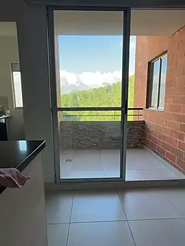 emma andrew1 online show from January 16, 2026, 1:37 pm