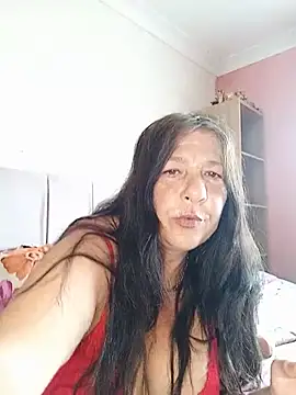 Leanne43 online show from July 25, 2026, 3:09 pm