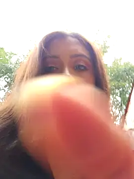 Snapshot of DORYY chatting on October 15, 2025, 9:48 pm DORYY online show from October 15, 2025, 9:48 pm