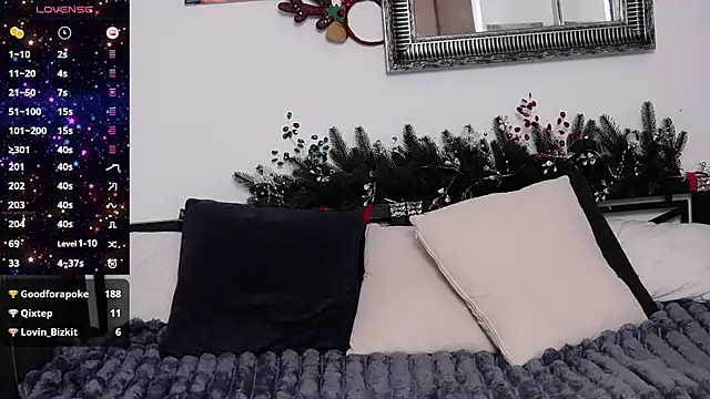 Ashley Ross  online show from December 15, 2024, 10:50 am