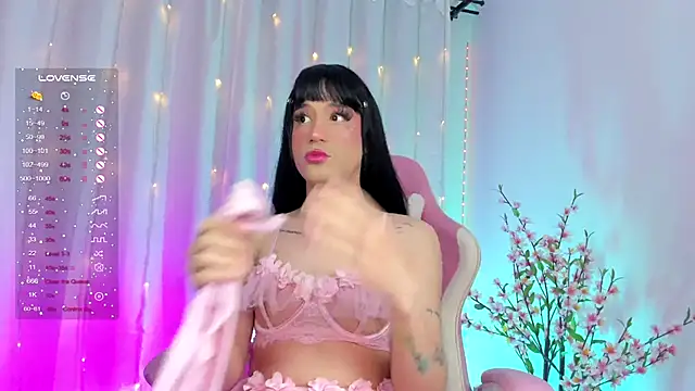 Snapshot of rosseblondee chatting on February 23, 2025, 3:56 am rosseblondee online show from February 23, 2025, 3:56 am