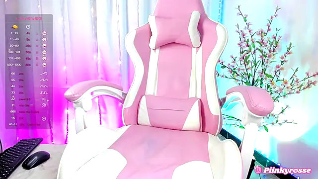 Snapshot of rosseblondee chatting on March 9, 2025, 7:56 am rosseblondee online show from March 9, 2025, 7:56 am