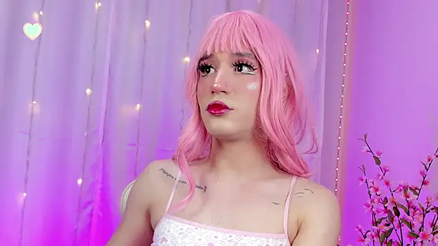 Snapshot of rosseblondee chatting on September 9, 2025, 8:52 pm rosseblondee online show from September 9, 2025, 8:52 pm