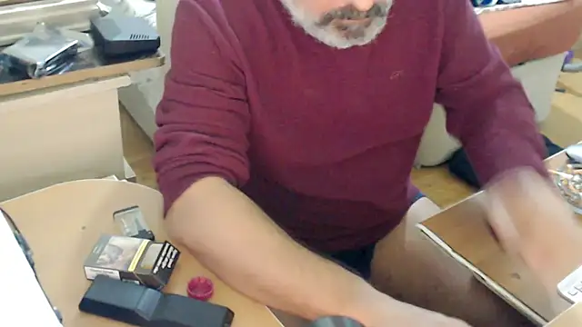 LiONTURK online show from October 12, 2025, 1:15 am