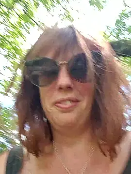 Snapshot of MissLilooo chatting on May 1, 2026, 1:05 pm MissLilooo online show from May 1, 2026, 1:05 pm