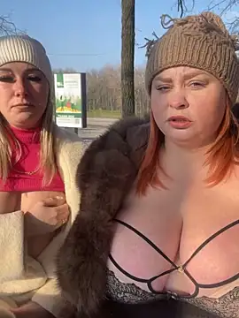 Model9798 online show from January 15, 2026, 10:53 am