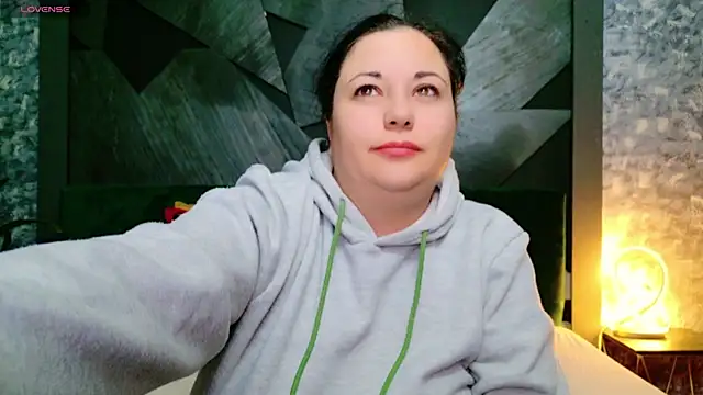 Snapshot of AleshaArabian chatting on January 8, 2025, 8:18 pm AleshaArabian online show from January 8, 2025, 8:18 pm