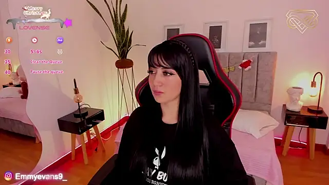 EmmyEvans1 online show from December 20, 2024, 7:17 pm