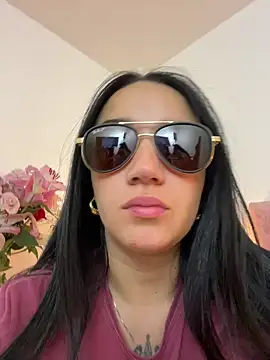 EmmyEvans1 online show from February 22, 2025, 10:52 pm