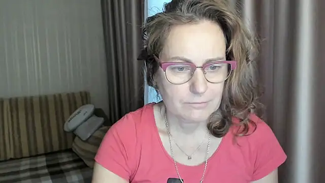 lauraoven online show from January 12, 2025, 12:01 pm