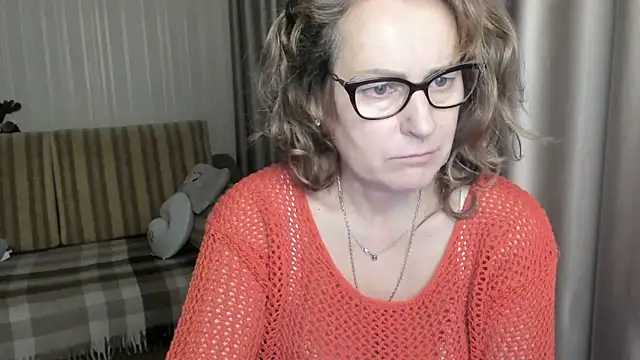 lauraoven online show from January 19, 2025, 5:39 pm