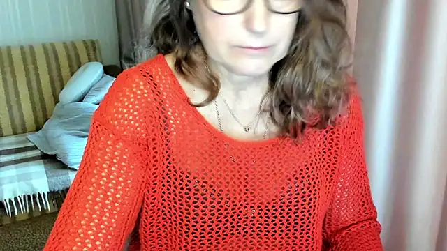 lauraoven online show from November 2, 2025, 9:00 am