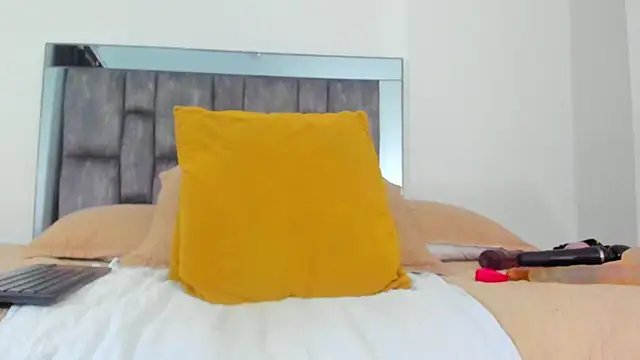 alyssia ocean online show from November 28, 2025, 1:03 pm