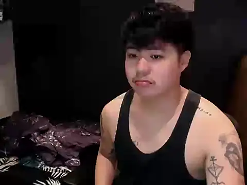 Snapshot of ASIANken911 chatting on November 14, 2025, 5:00 pm ASIANken911 online show from November 14, 2025, 5:00 pm