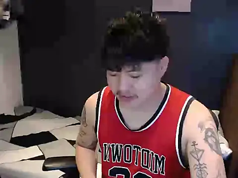 ASIANken911 online show from November 19, 2025, 2:28 pm