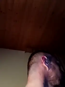 Kw8585kw online show from April 23, 2026, 9:50 pm