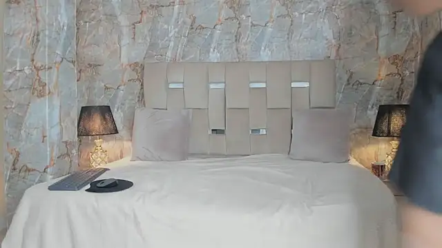 Snapshot of AranzaLatinBlacks chatting on January 22, 2025, 12:27 pm AranzaLatinBlacks online show from January 22, 2025, 12:27 pm