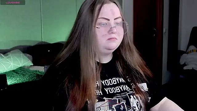 Snapshot of EMMA__CONNOR chatting on March 17, 2025, 8:19 pm EMMA CONNOR online show from March 17, 2025, 8:19 pm