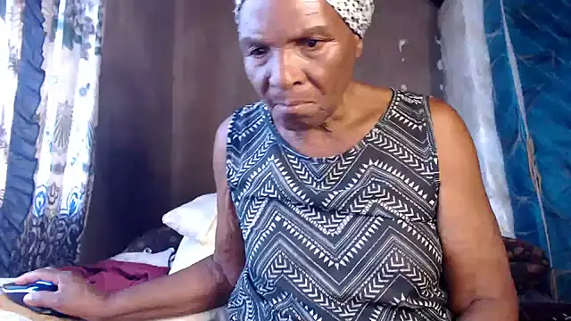 Snapshot of NaughtyGranny chatting on April 5, 2026, 8:55 am NaughtyGranny online show from April 5, 2026, 8:55 am