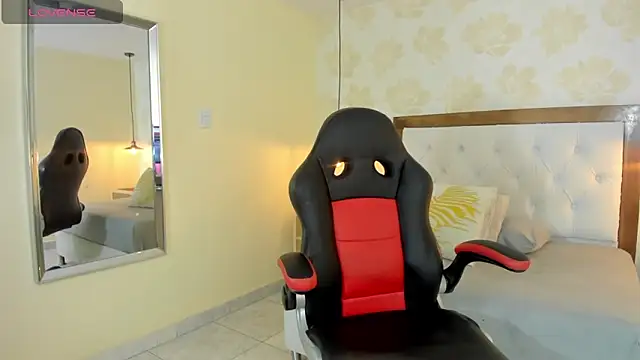 clarisKlein online show from February 7, 2026, 3:43 am